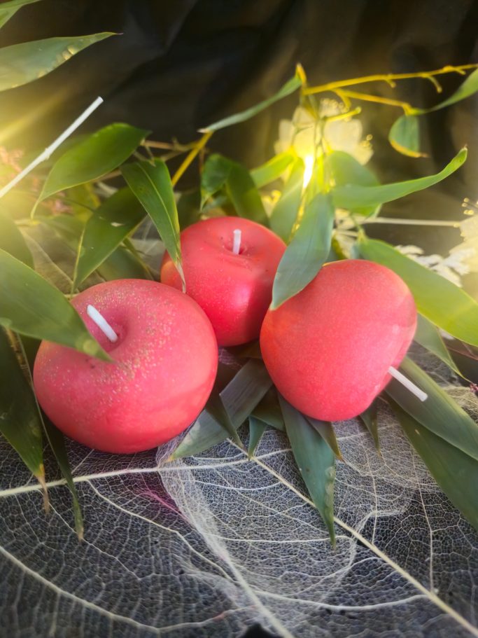 pomme ,cire ,bougie idée cadeaux ,