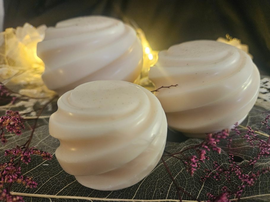 boule ,géométrique ,bougie, cire ,soja ,végan
idée cadeaux  